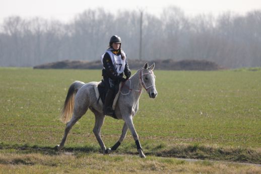 Camille Del Prato avec Cham IBN Tauqui, gagnante de la 90 km vitesse libre..